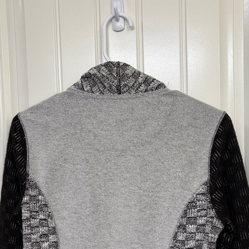 Anthropologie Saturday Sunday Black and Gray Patterned Open Front Cardigan - Picture 10 of 13